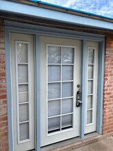 Building Photo - 3248 E Edison St