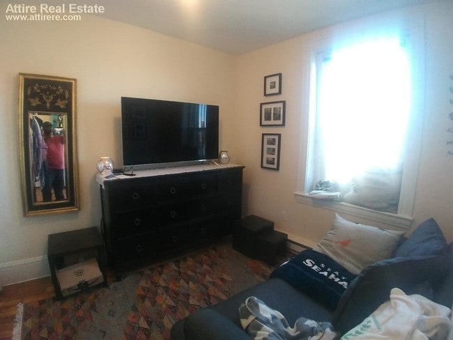 Foto del edificio - 31 Revere St