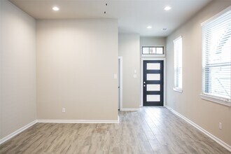 Building Photo - 10465 Wild Rice