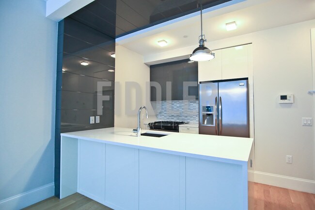 Foto del edificio - 225 N 9th St