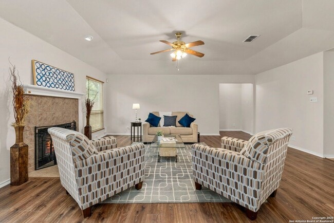 Building Photo - 3 Bedroom/2 Bath Spring Creek Subdivision