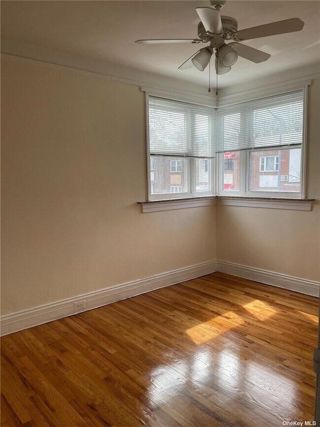 Foto del edificio - 7901 Ankener Ave