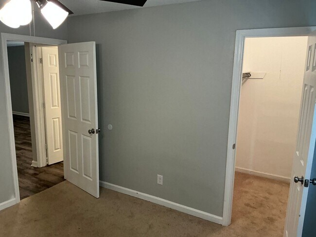 Building Photo - 1005 Piney Woods Rd