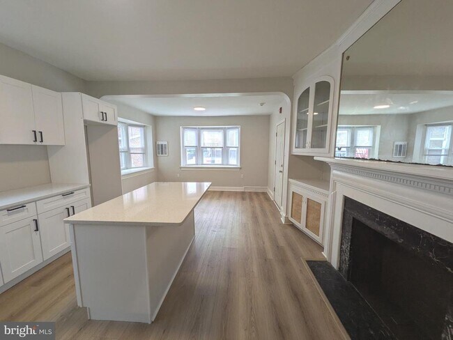 Building Photo - 5750 Rising Sun Ave