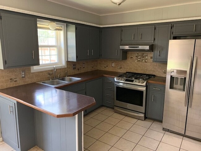 Foto del edificio - Southwest Lubbock Clean 3/2/2 with nice yard!