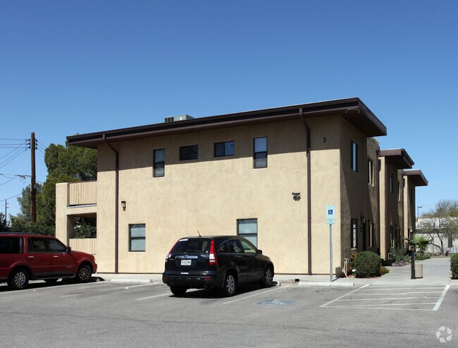Building Photo - 1741 E Hedrick Dr