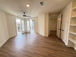 Building Photo - 2520 Washington Ave