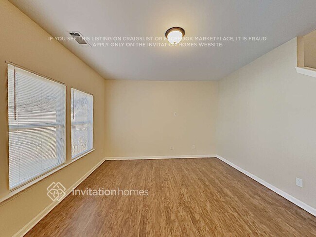 Foto del edificio - 4262 Violet Way Ct