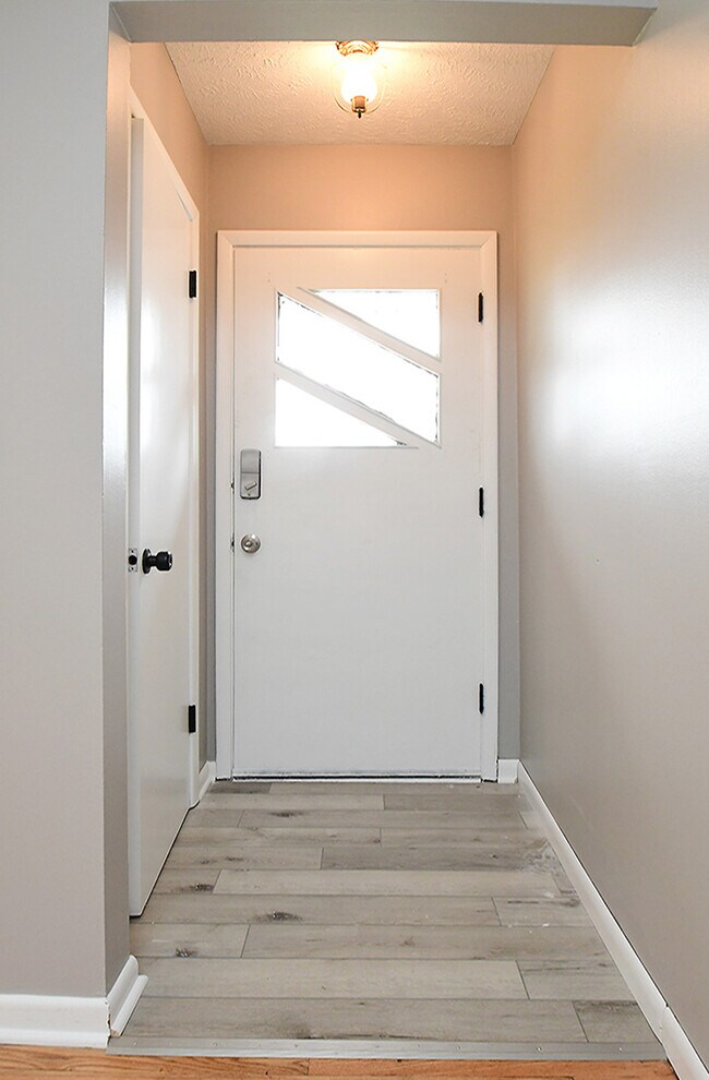 Building Photo - 6939 Binney St