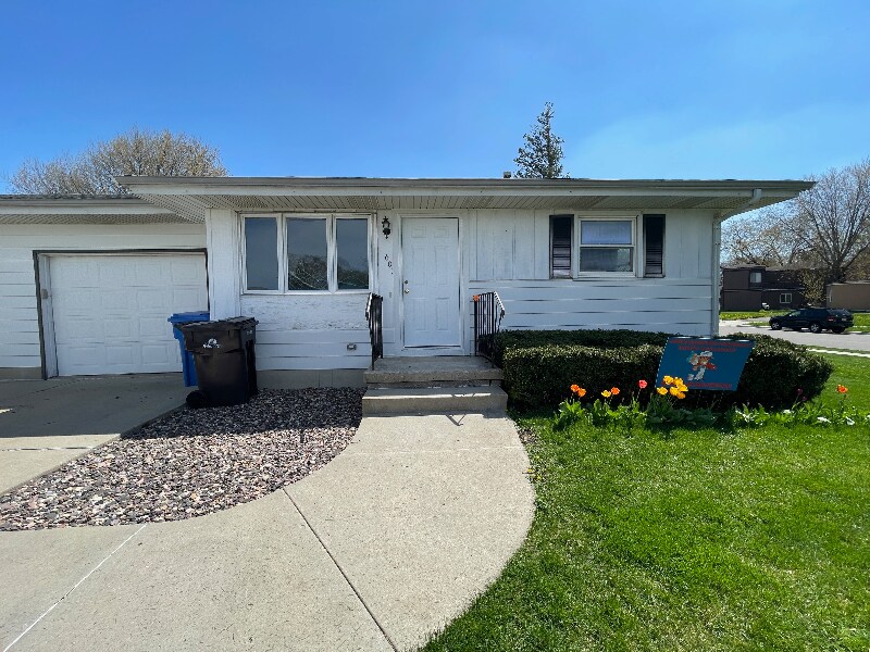 601 N Madison St, Waunakee, WI 53597 Room for Rent in Waunakee, WI