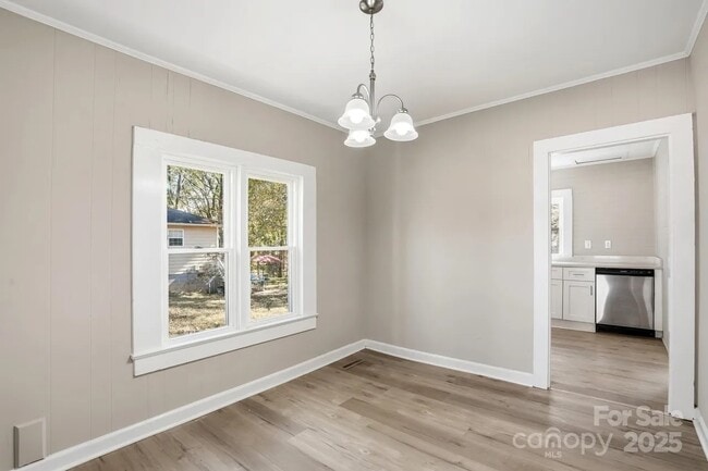 Foto del edificio - 9030 Reid St