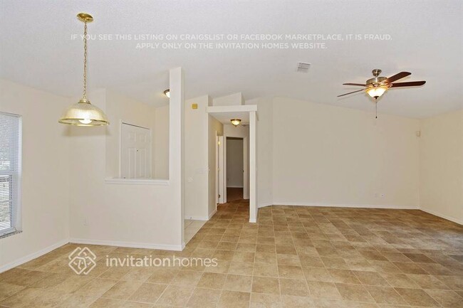 Building Photo - 10814 Crescendo Loop