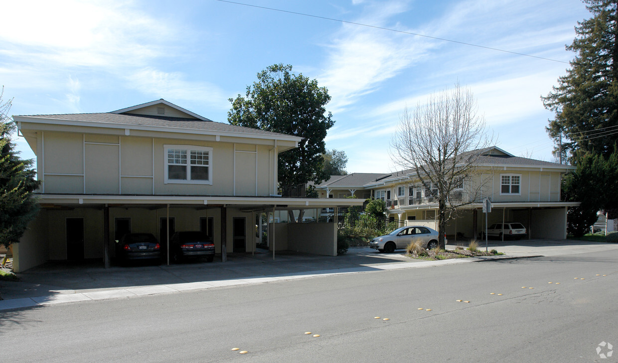 Building Photo - 1550 Terrace Way