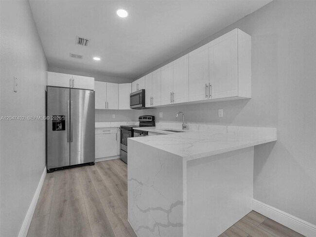 Foto del edificio - 10373 NW 35th St