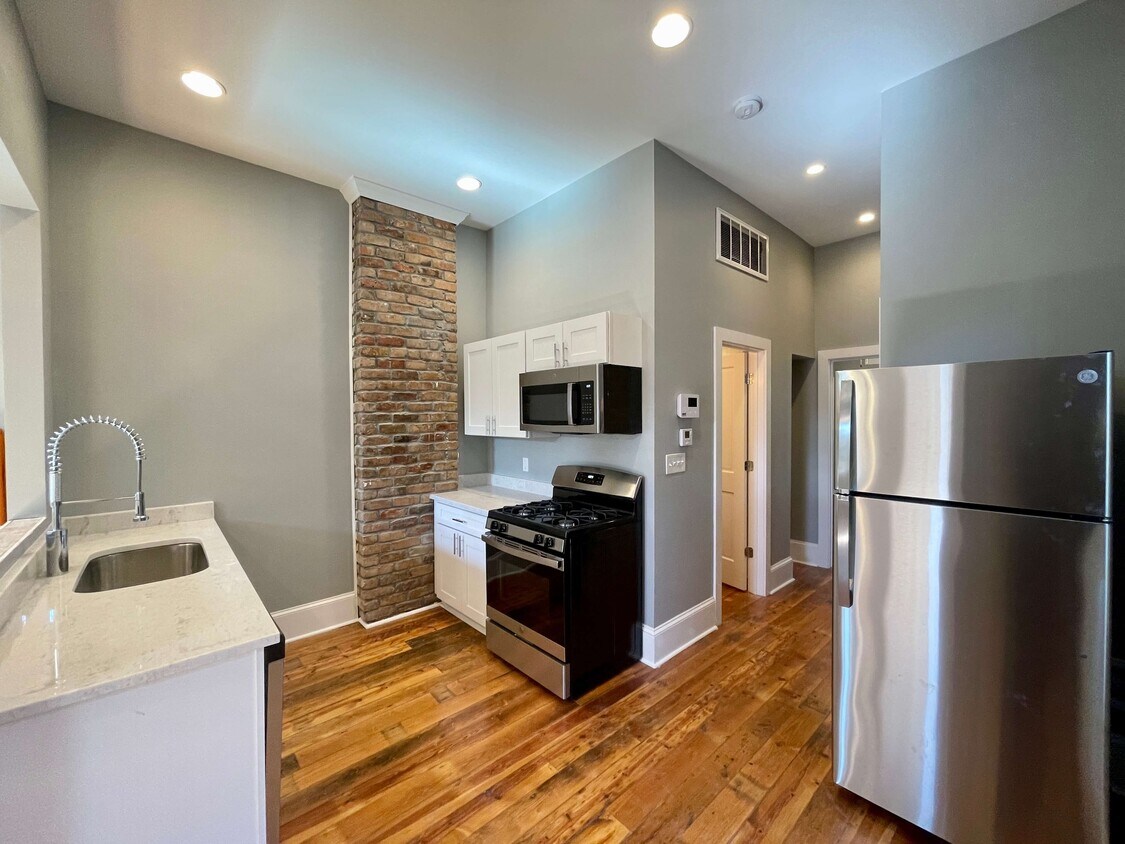 Foto principal - 3427 S Liberty St