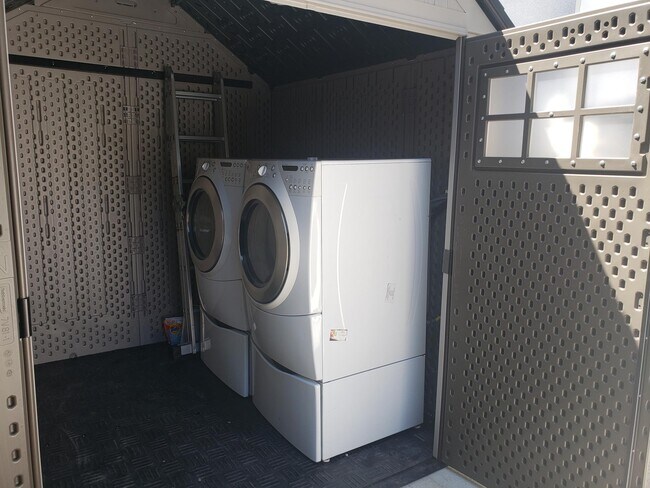 Foto del edificio - 202 Bentley Cir