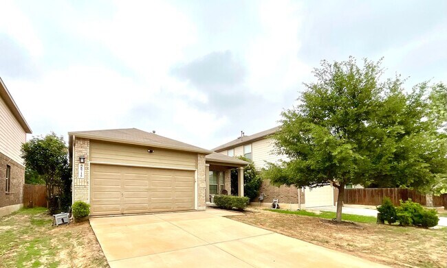 Foto del edificio - *COMING SOON* Modern Home with Fenced Backyard, Community Pool & Playground!