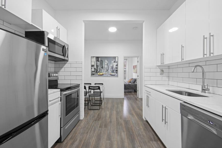 Primary Photo - 3 bedroom in New York NY 10030
