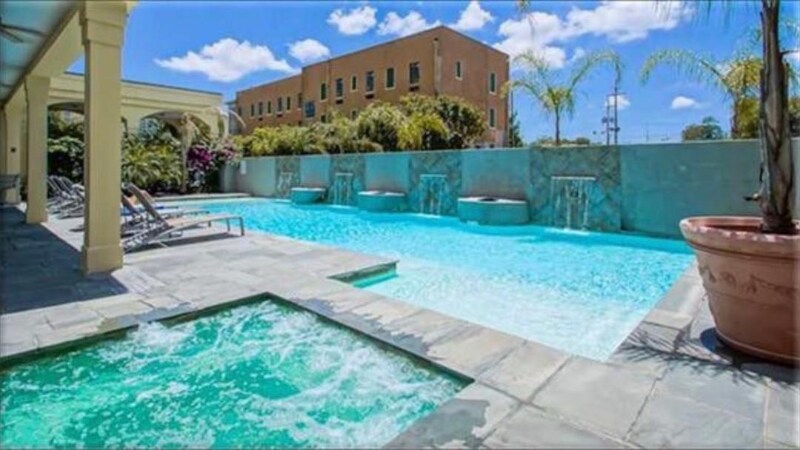Foto principal - 1205 St Charles Ave