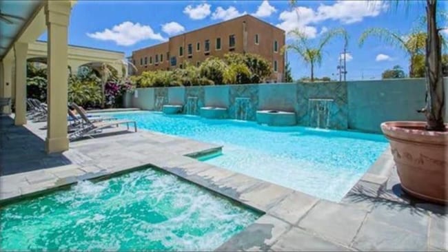 Photo - 1205 St Charles Ave Apartment