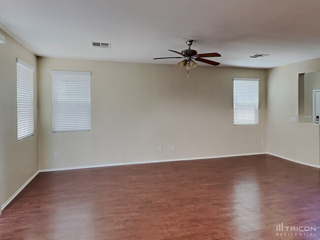 Foto del edificio - 9155 Wine Cellar Ave