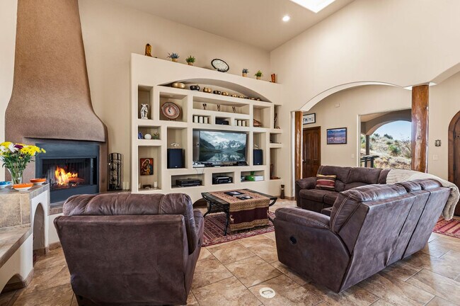 Foto del edificio - 12705 Chuck Wagon Rd