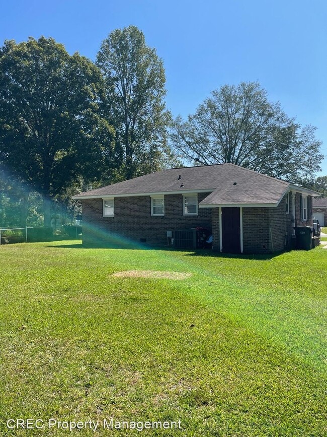 Building Photo - 3 br, 1 bath House - 115 Edmund Road