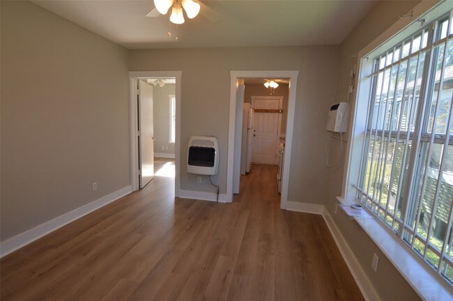 Building Photo - 2714 Holman St