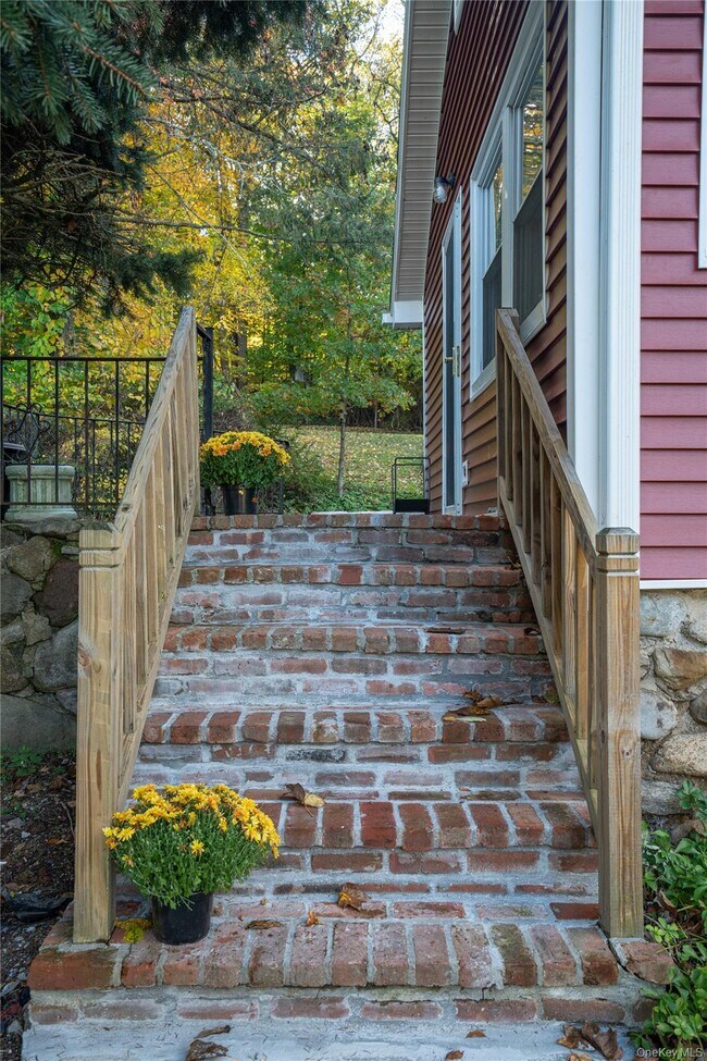 Foto del edificio - 551 S Pascack Rd