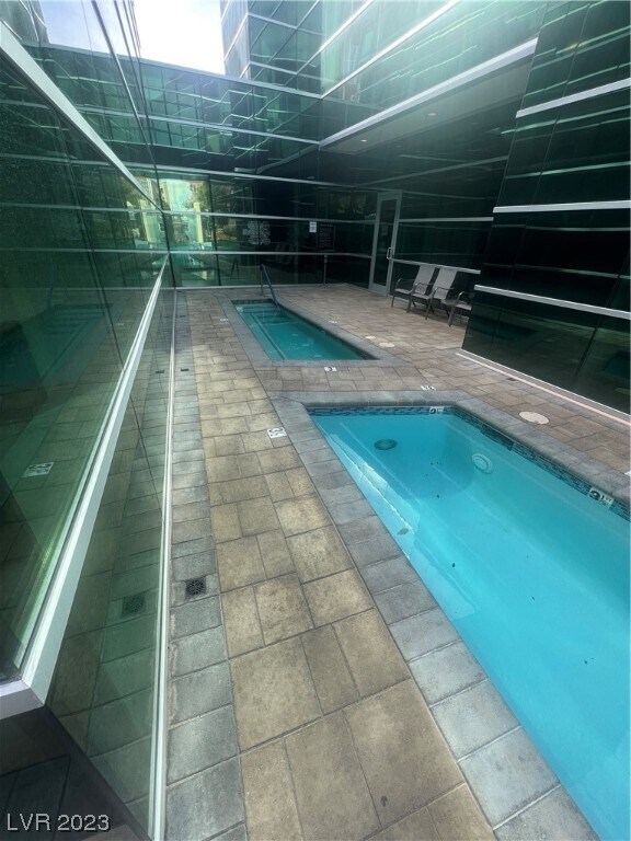 Building Photo - 68 E Serene Ave