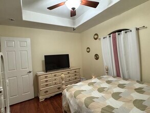 Building Photo - 7204 N 44th Ln Building Photo - 7204 N 44th Ln