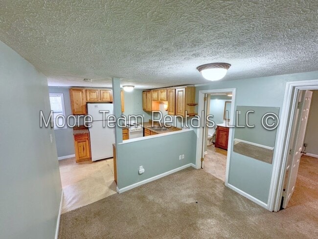 Building Photo - 348 Browning Ave