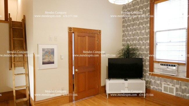 Building Photo - Chic 1bd/1bath Apartment Home in Stunning ...