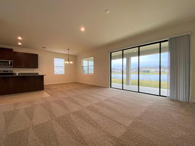 Building Photo - 2466 Empress Dr