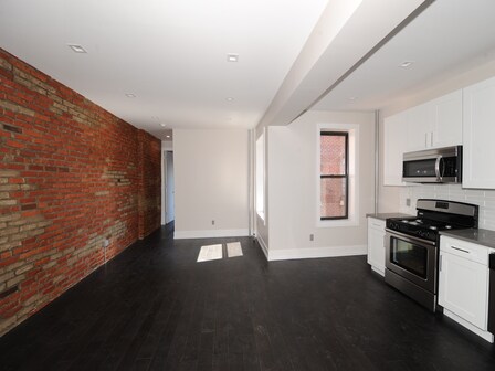 Primary Photo - 309 Sterling St