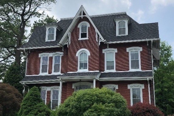 Foto del edificio - 106 Stuart Ave