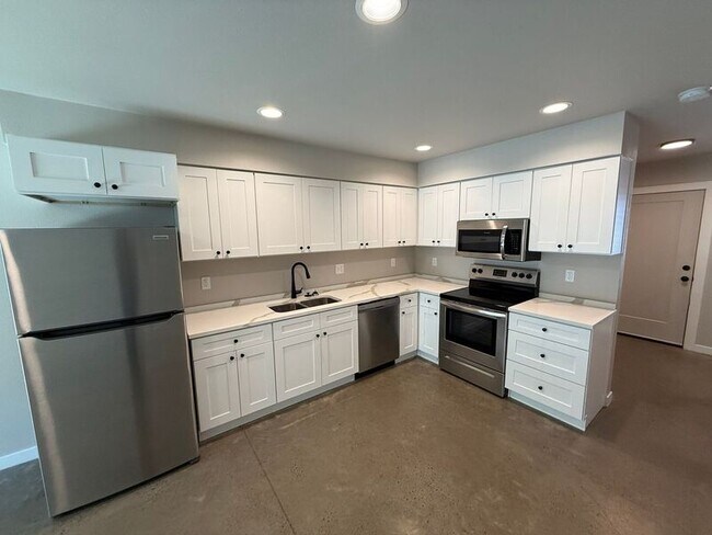 Foto del edificio - 2915 Waverly Dr SE