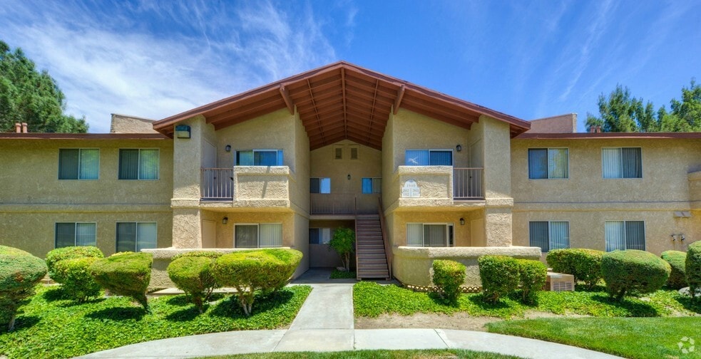 West Oaks Apartment Homes Rentals - Lancaster, CA | Apartments.com