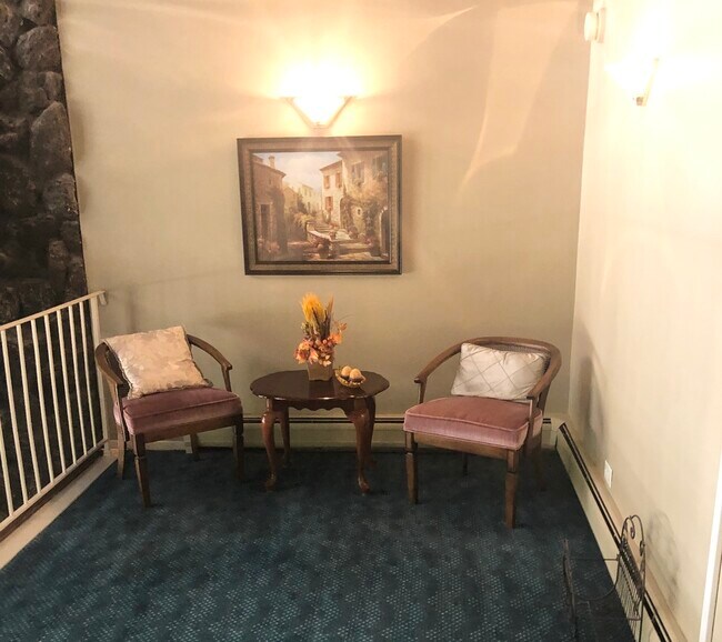 Foto del edificio - 239 N Mill Rd