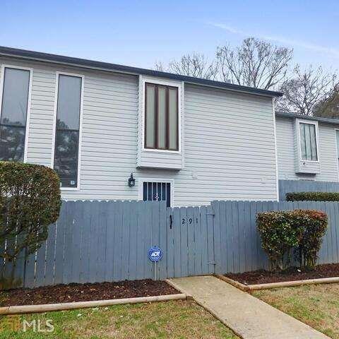Primary Photo - 291 Country Club Dr