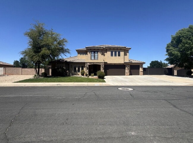 Building Photo - "Spacious 5-Bed Oasis with 3 Baths in Washington, UT – 3,171 Sq Ft of Comfort!"