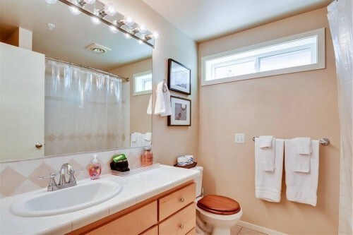 Foto del edificio - 2432 Dexter Ave N. - 2 bedrooms