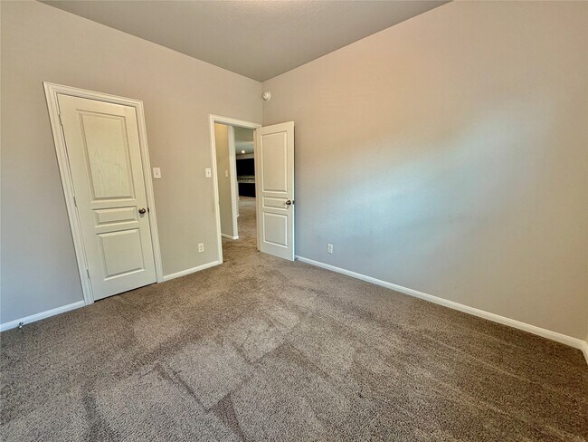 Foto del edificio - 18665 Legend Oaks Dr