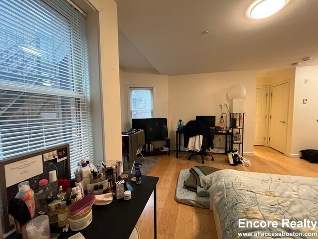 Foto del edificio - 462 Park Dr
