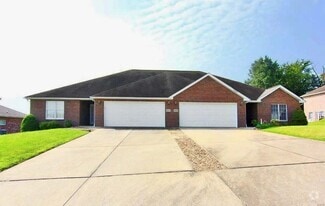 Building Photo - 2817-2819 Lynwood Hills Dr