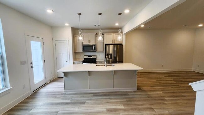 Foto del edificio - 132 Marston Ln