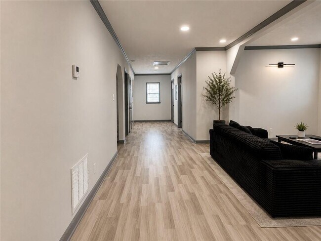 Foto del edificio - 2110 Newnan St