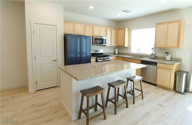 Foto del edificio - 2873 Timber Country Rd