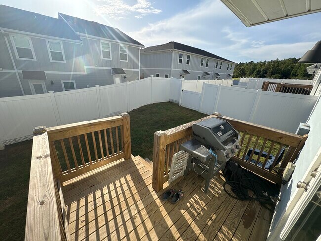Foto del edificio - 9491 Nature Creek Cir