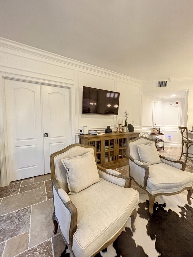 Building Photo - 100  Uno Lago Drive 103 Juno Beach Fl 33408